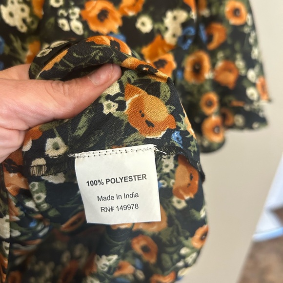 NWT Elsie & Zoey floral flowing top size L/XL - Picture 11 of 16